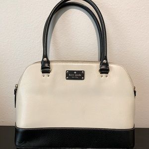 Kate Spade two toned white and black shoulder purse. Good condition, used!